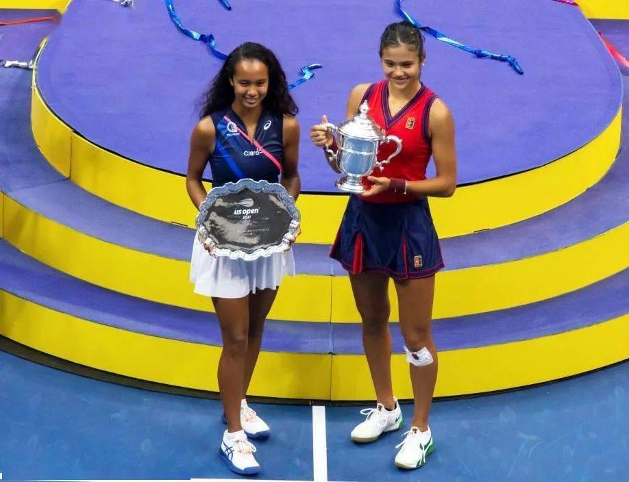 多年辉煌历 多年辉煌历