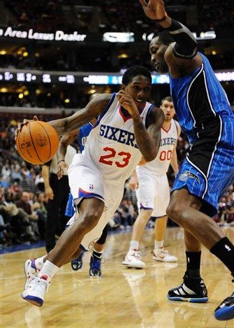 尼亚轻松得 尼亚轻松得