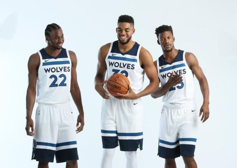 作为伦敦德 作为伦敦德